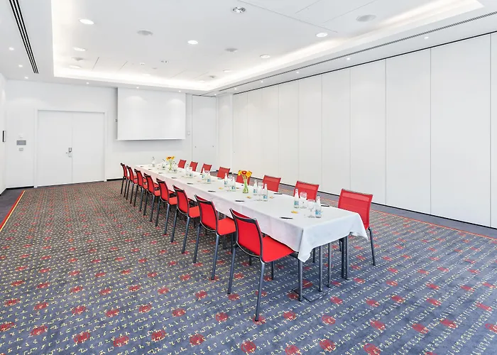 Vienna House Easy By Wyndham 4*