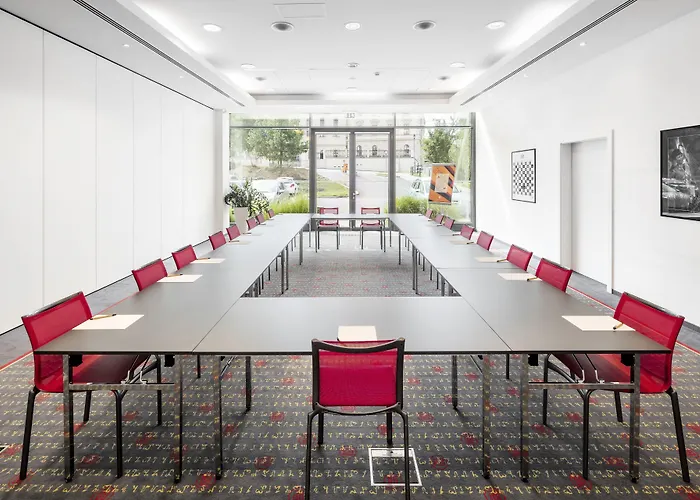 Otel Vienna House Easy By Wyndham 4*