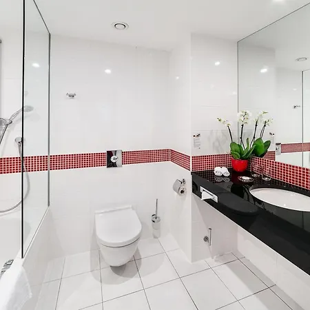 Vienna House Easy By Wyndham Hotel 4*