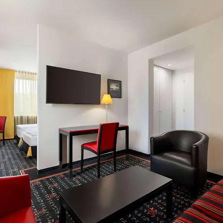 Vienna House Easy By Wyndham 4* פלזן