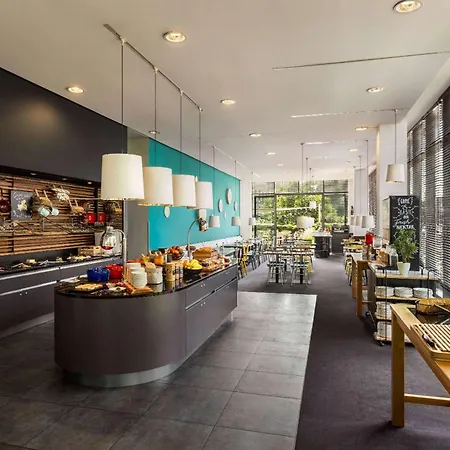 Hotel Vienna House Easy By Wyndham 4*