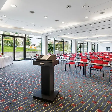 Hotel Vienna House Easy By Wyndham 4*