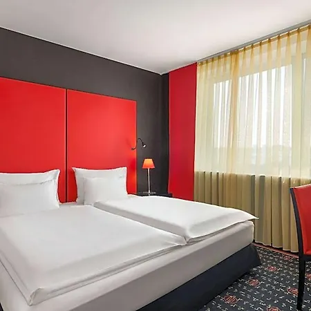 Hotel Vienna House Easy By Wyndham 4*