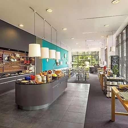 Vienna House Easy By Wyndham Hotel 4*