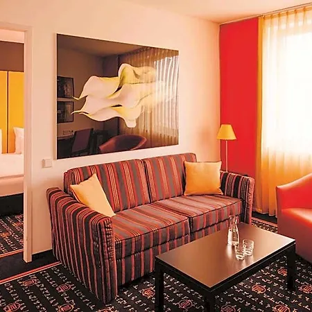 Vienna House Easy By Wyndham 4*