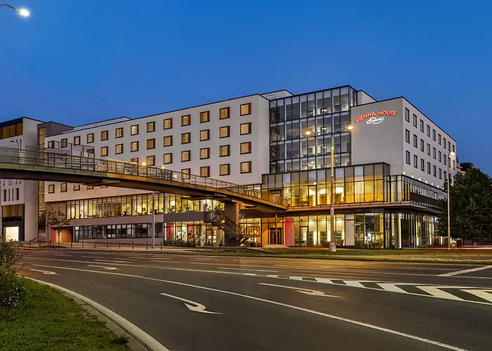 Vienna House Easy By Wyndham Плзень