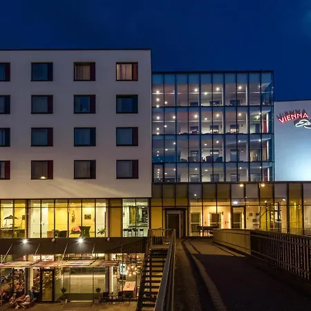Vienna House Easy By Wyndham 4* Pilsen