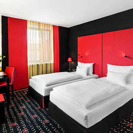 Отель Vienna House Easy By Wyndham 4*