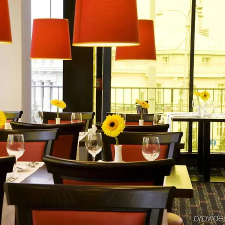 Hotel Vienna House Easy By Wyndham 4*