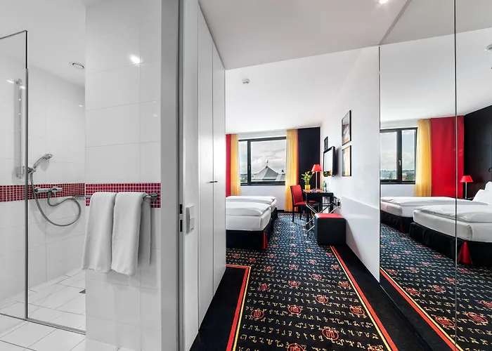 Vienna House Easy By Wyndham Отель 4*